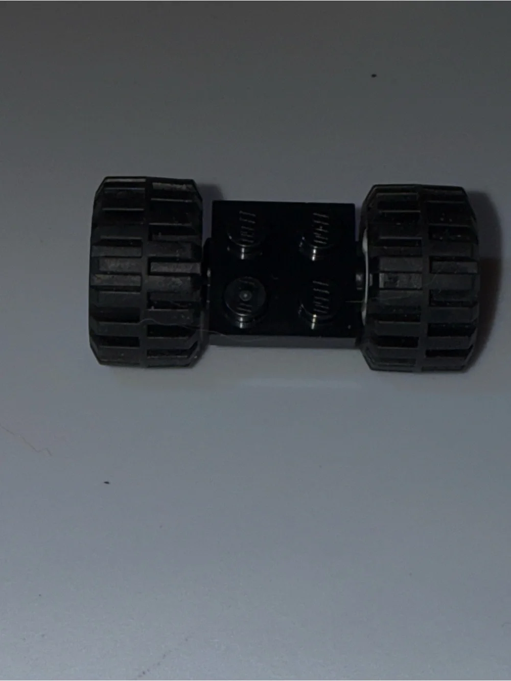 LEGO axle assembly 122c02 wheel and tire assembly